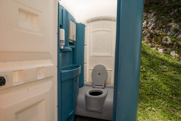 Best Luxury portable toilet rental  in Reedspt, OR